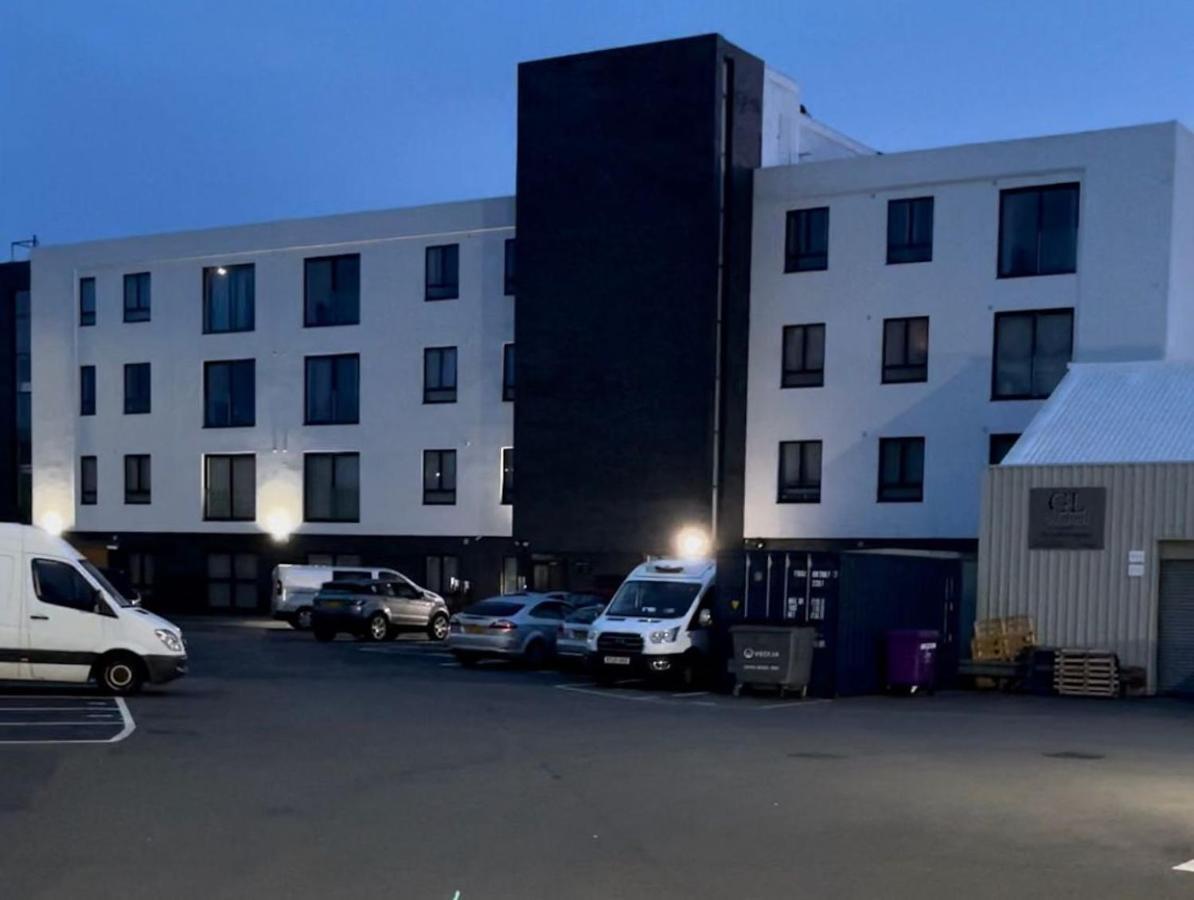 Salt Hill Windsor Legoland Eton Heathrow Luxury 2 Bed 1 Bath Free Parking Διαμέρισμα Σλόουθ Εξωτερικό φωτογραφία